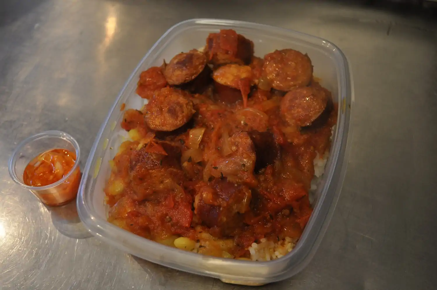 Un repas réunionnais pour votre événement en Ille-et-Vilaine (35) : faites la différence !